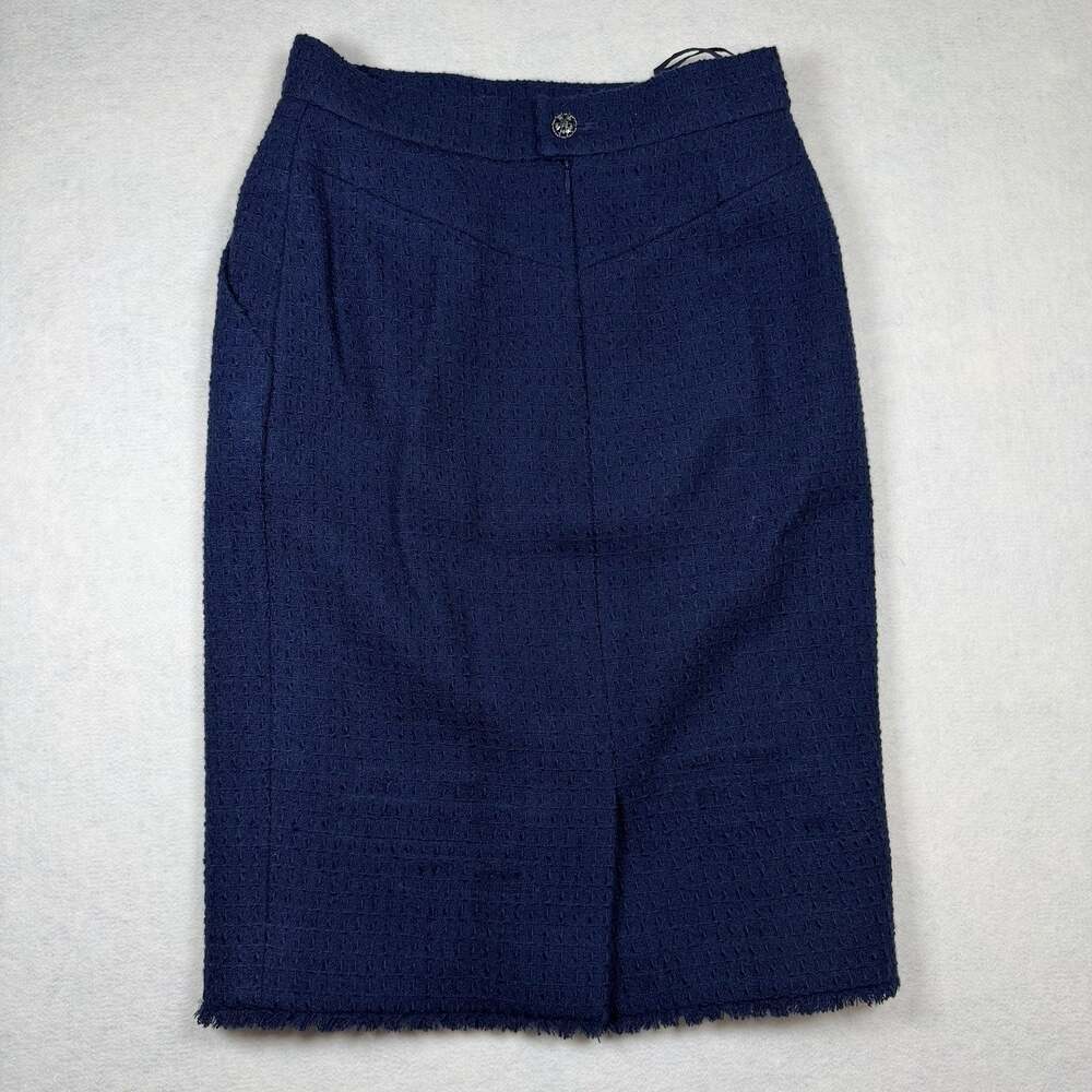 Chanel Boutique Navy Blue Wool Tweed Lined Womens Pencil Skirt Size 40/US M FLAW
